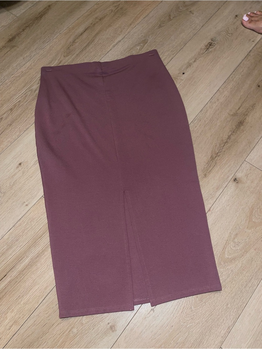 Tailored Mauve Pencil Skirt with Front Vent